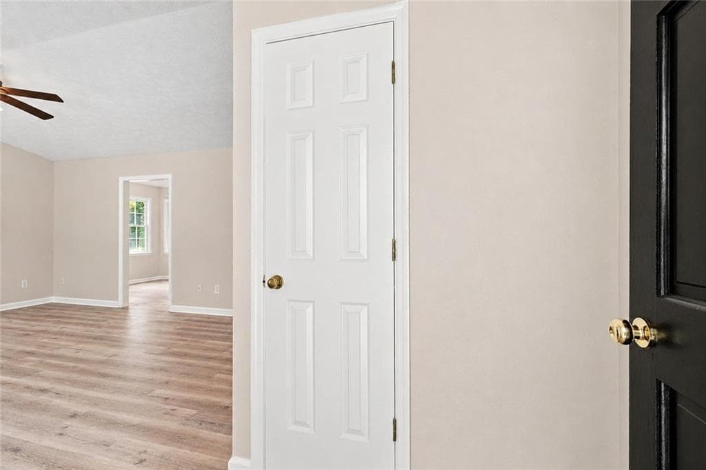 3 bedroom, 2 bathroom, 1,344 sq ft single family residence under contract at 1208 Acorn Lane, Woodstock, GA 30189 — photo 6