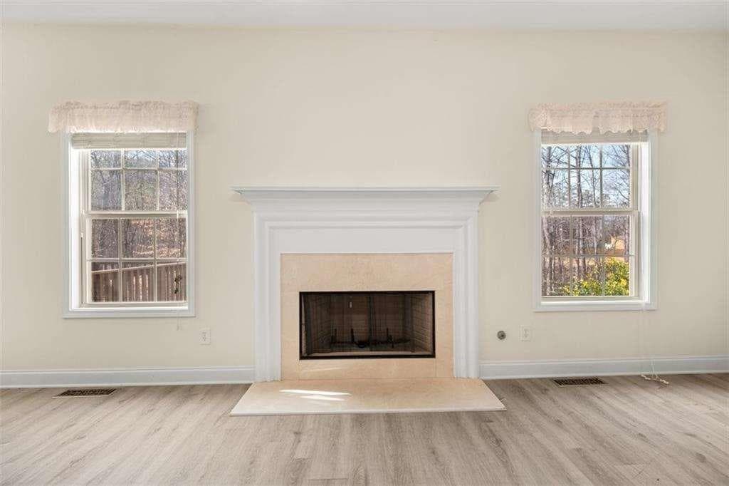 4 bedroom, 3 bathroom, 4,658 sq ft single family residence for sale at 1300 Primrose Park Road, Sugar Hill, GA 30518 — photo 6