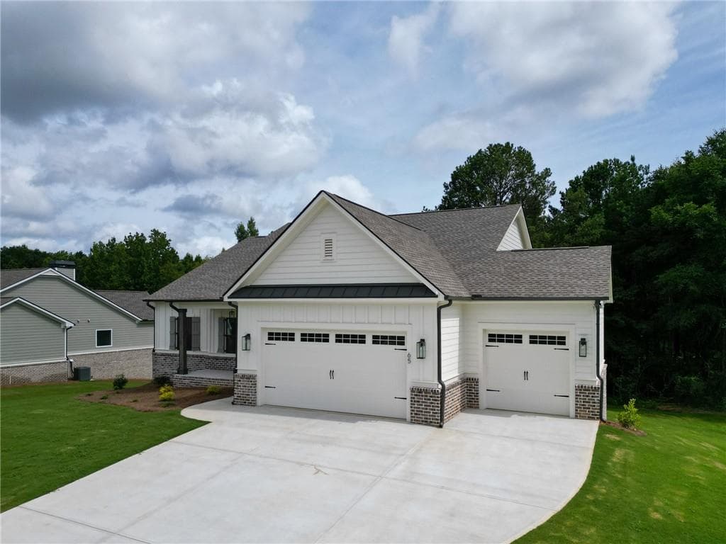 4 bedroom, 3 bathroom, 2,203 sq ft single family residence for sale at 65 River Ridge Walk, Monroe, GA 30656 — photo 3