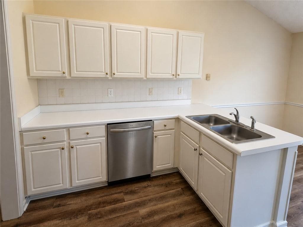 3 bedroom, 2 bathroom, 1,702 sq ft single family residence for rent at 363 Brook Lea Cove, Lawrenceville, GA 30044 for $1,875 a month — photo 7