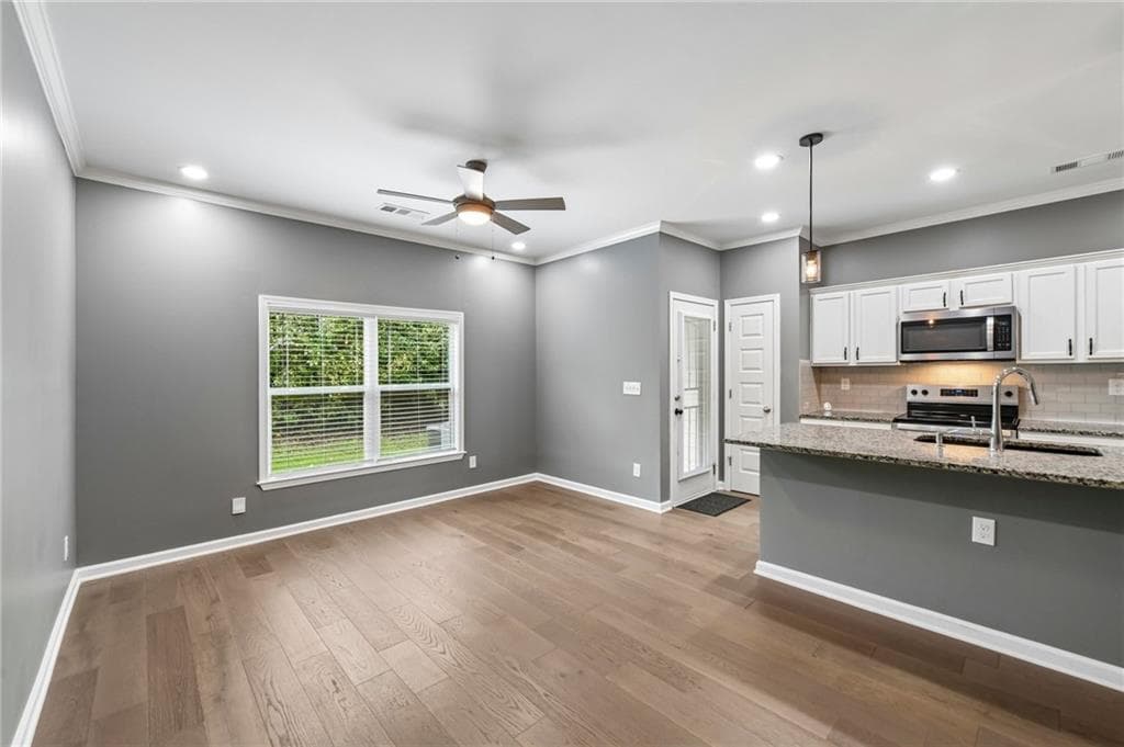 3 bedroom, 3 bathroom, 1,501 sq ft townhouse for sale at 3583 Brycewood Drive, Decatur, GA 30034 — photo 5