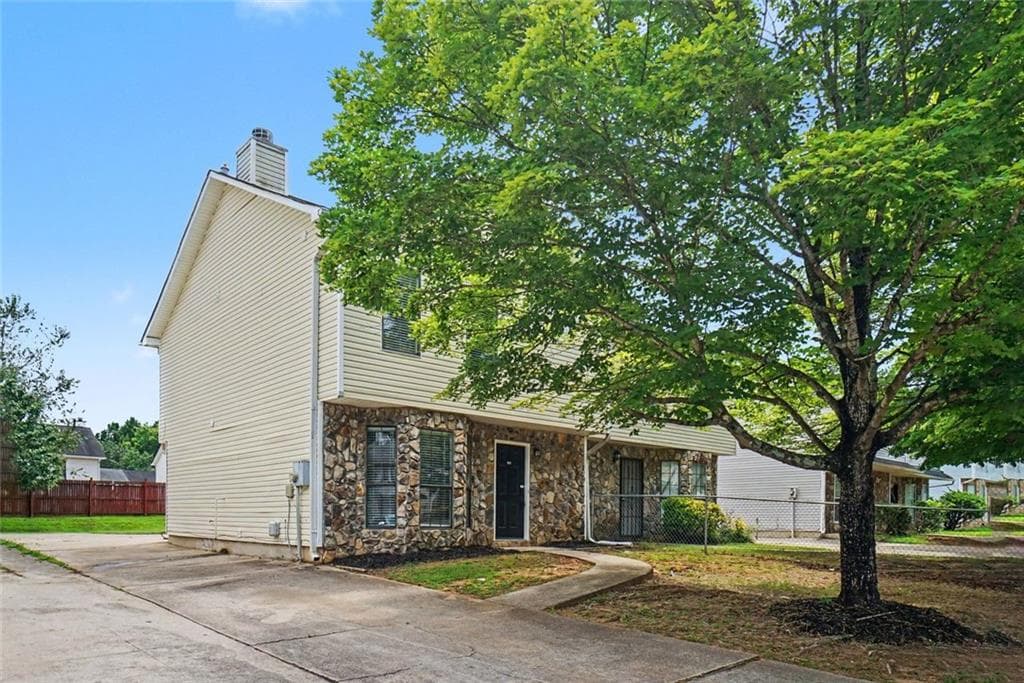 3 bedroom, 3 bathroom, 1,332 sq ft townhouse sold at 3539 Hopkins Court, Powder Springs, GA 30127