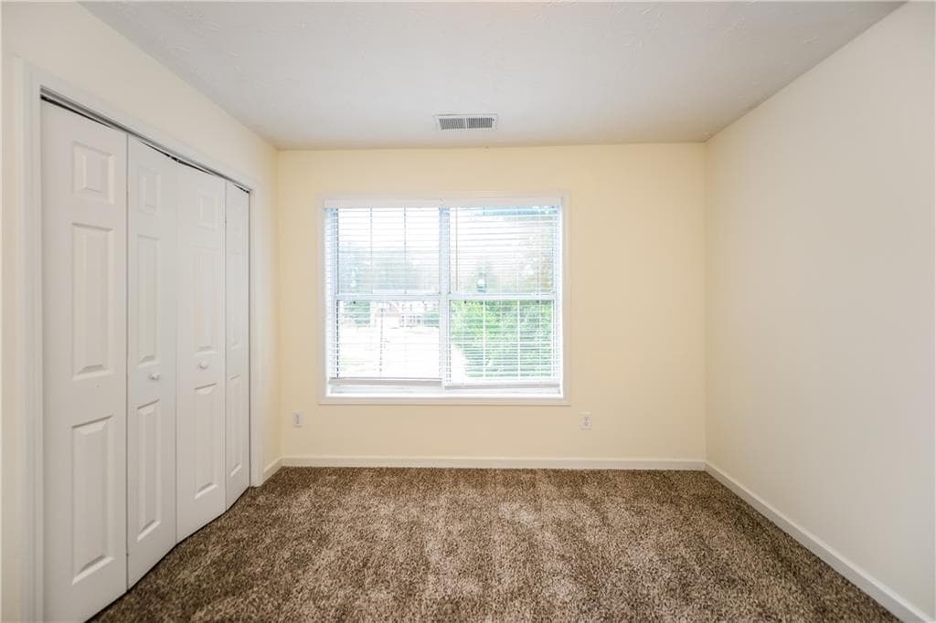 5 bedroom, 3 bathroom, 2,466 sq ft single family residence for rent at 805 Lewis Ridge Circle, Lawrenceville, GA 30045 for $2,775 a month — photo 6