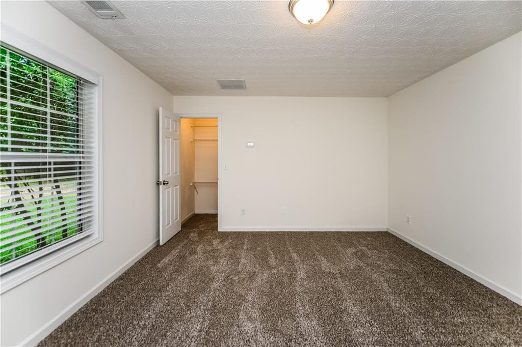 5 bedroom, 3 bathroom, 2,466 sq ft single family residence for rent at 805 Lewis Ridge Circle, Lawrenceville, GA 30045 for $2,775 a month — photo 7