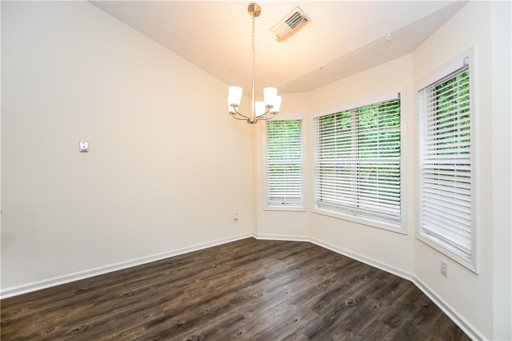 5 bedroom, 3 bathroom, 2,466 sq ft single family residence for rent at 805 Lewis Ridge Circle, Lawrenceville, GA 30045 for $2,775 a month — photo 9