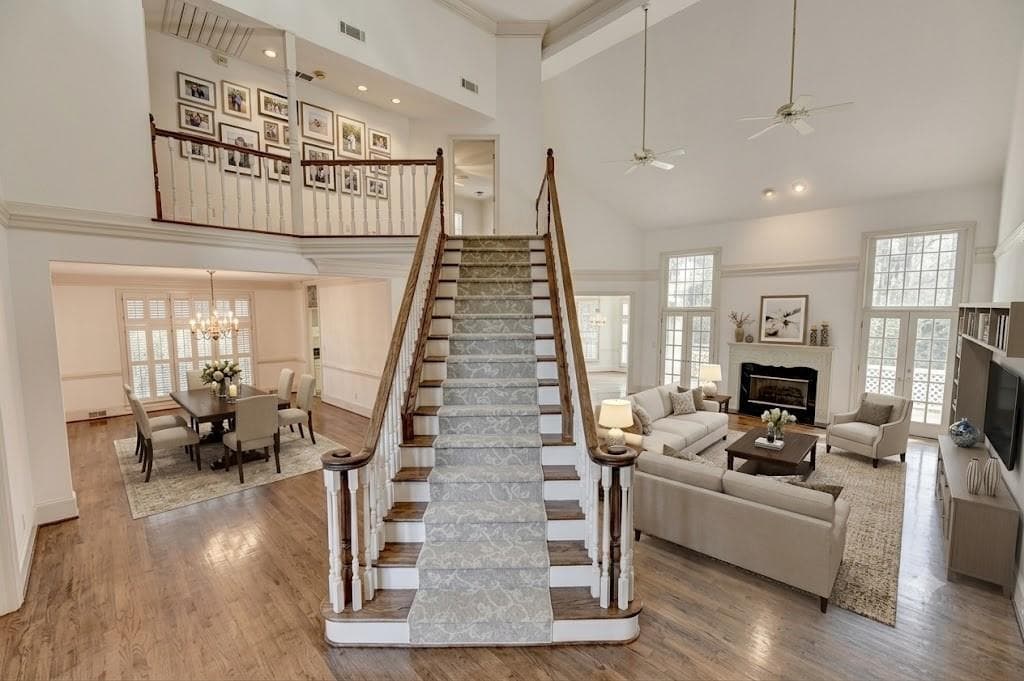 5 bedroom, 6 bathroom, 6,200 sq ft single family residence under contract at 3021 Shinnecock Hills Drive, Johns Creek, GA 30097 — photo 5