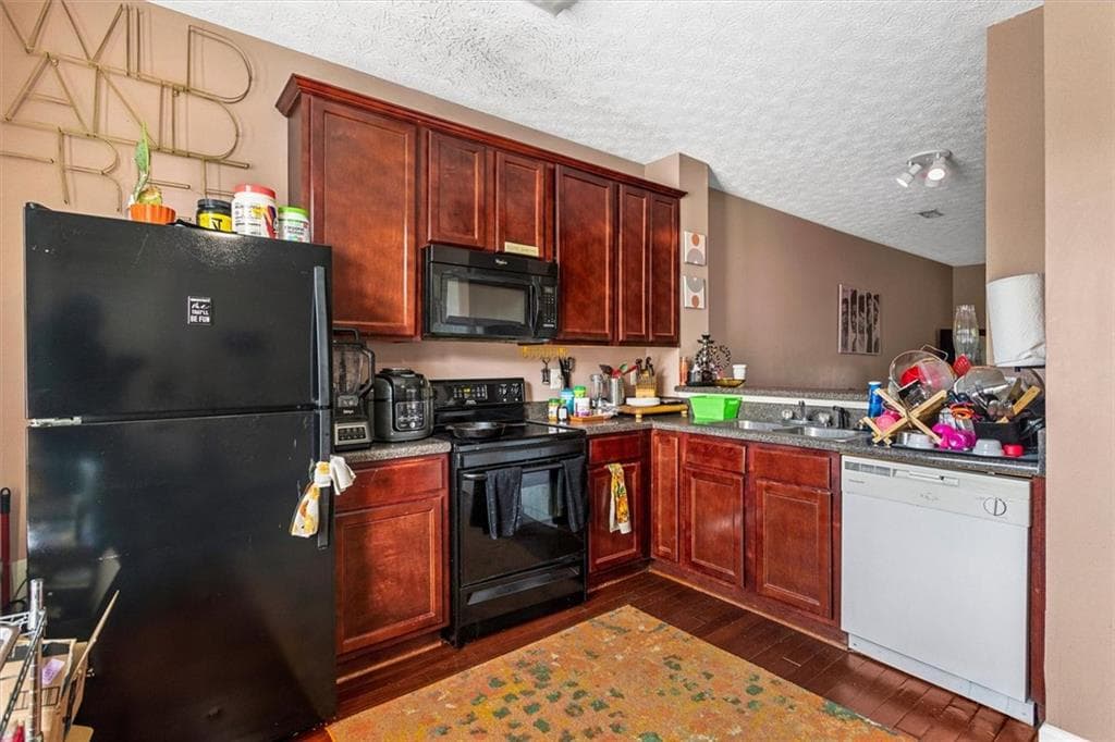 3 bedroom, 3 bathroom, 1,440 sq ft condominium for sale at 4364 Stone Gate Way 94, East Point, GA 30344 — photo 10