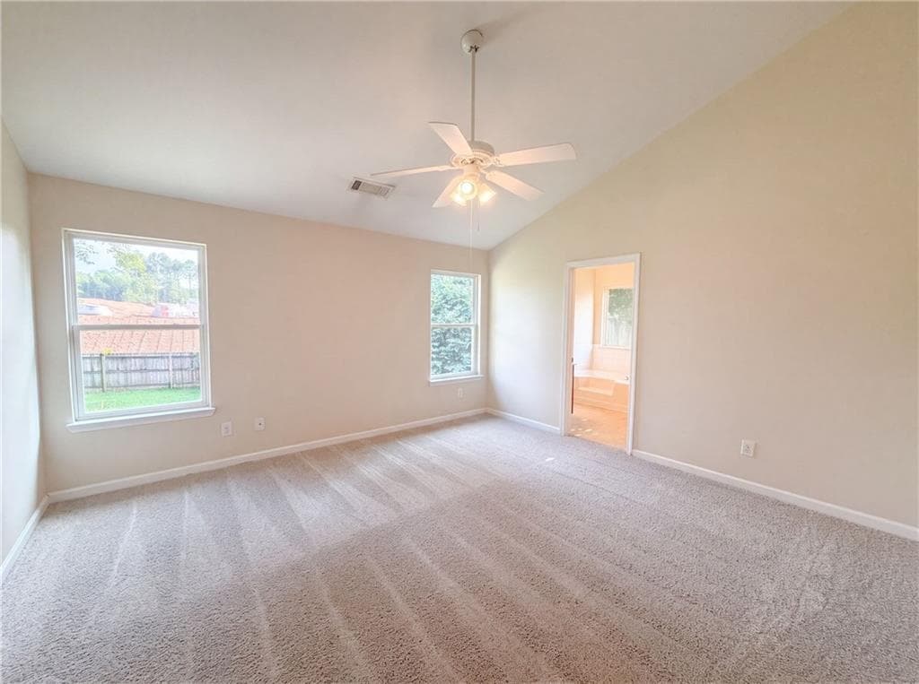 3 bedroom, 2 bathroom, 2,276 sq ft single family residence under contract at 453 Castle Top Lane, Lawrenceville, GA 30045 — photo 4