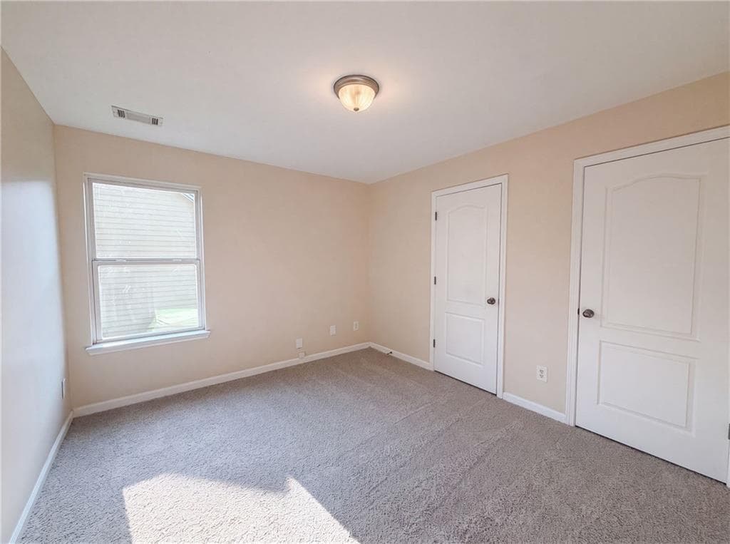 3 bedroom, 2 bathroom, 2,276 sq ft single family residence under contract at 453 Castle Top Lane, Lawrenceville, GA 30045 — photo 9