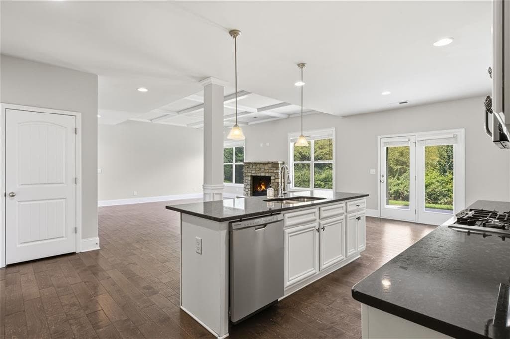 5 bedroom, 4 bathroom, 3,956 sq ft single family residence for sale at 1283 Skipping Stone Court, Dacula, GA 30019 — photo 7