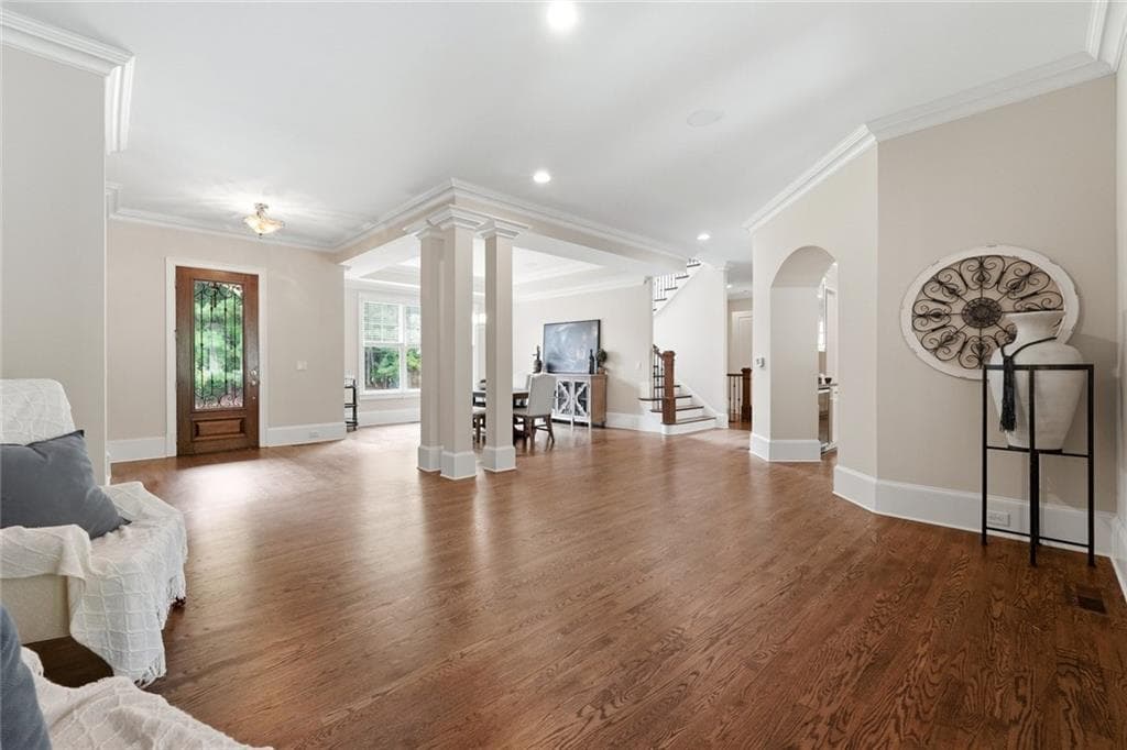 7 bedroom, 7 bathroom, 9,467 sq ft single family residence under contract at 55 Providence Plantation Drive, Milton, GA 30004 — photo 9