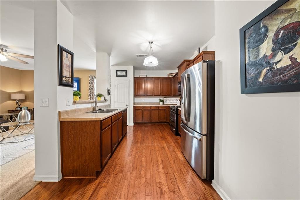 3 bedroom, 3 bathroom, 2,233 sq ft single family residence under contract at 152 Palisades Drive, Dallas, GA 30157 — photo 5