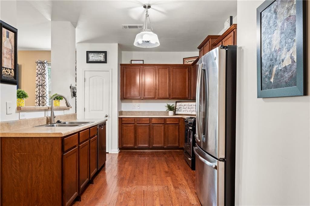 3 bedroom, 3 bathroom, 2,233 sq ft single family residence under contract at 152 Palisades Drive, Dallas, GA 30157 — photo 6