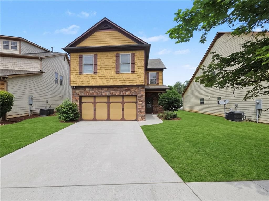 4 bedroom, 3 bathroom, 2,054 sq ft home for sale at 441 Sweet Ashley Way, Loganville, GA