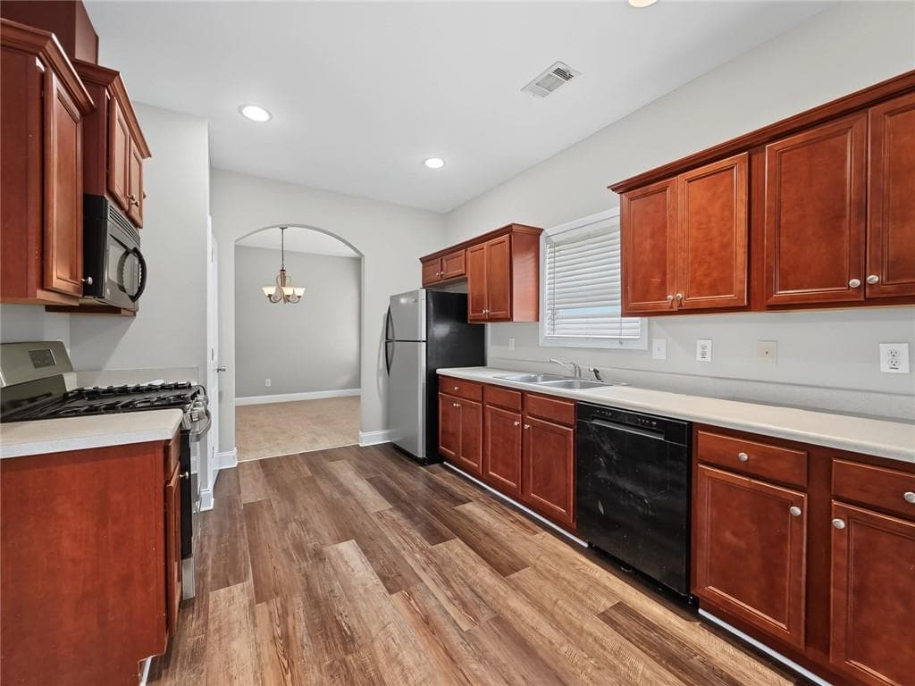 4 bedroom, 3 bathroom, 2,054 sq ft single family residence for sale at 441 Sweet Ashley Way, Loganville, GA 30052 — photo 9