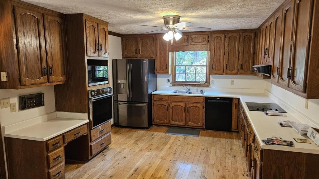 3 bedroom, 3 bathroom, 3,146 sq ft single family residence for rent at 2858 Livsey Drive, Tucker, GA 30084 for $2,795 a month — photo 4
