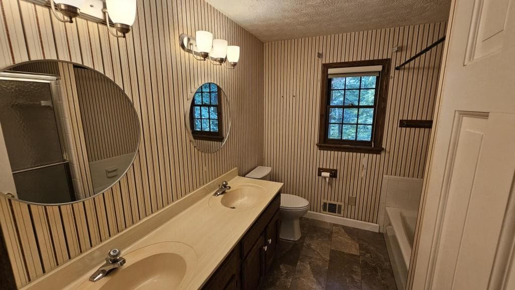3 bedroom, 3 bathroom, 3,146 sq ft single family residence for rent at 2858 Livsey Drive, Tucker, GA 30084 for $2,795 a month — photo 9