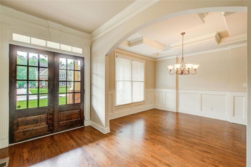 5 bedroom, 5 bathroom, 4,833 sq ft single family residence for sale at 553 Hunting Hills Drive, Braselton, GA 30517 — photo 2