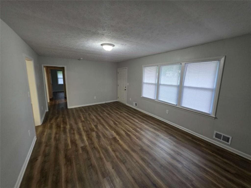 3 bedroom, 2 bathroom, 1,412 sq ft single family residence for sale at 1214 S Broad Street, Monroe, GA 30655 — photo 3