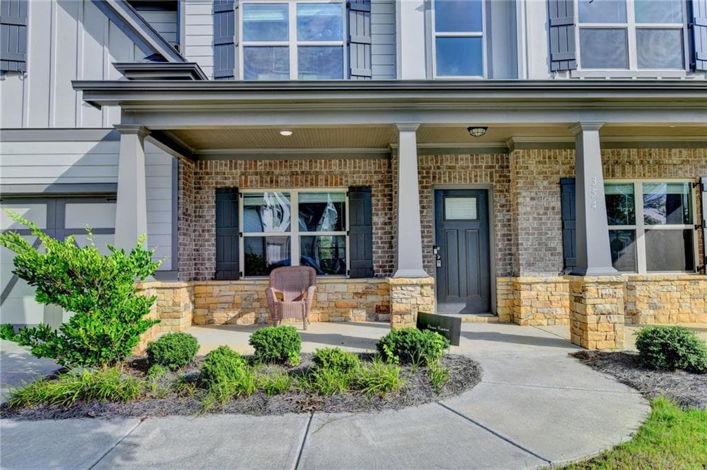 5 bedroom, 4 bathroom, 3,070 sq ft single family residence for sale at 354 Wilkerson Way, Grayson, GA 30017 — photo 3