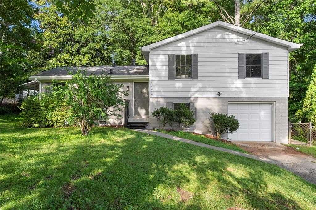 3 bedroom, 2 bathroom, 1,630 sq ft single family residence for sale at 4424 Twin Creek Drive, Kennesaw, GA 30144 — photo 1 of 47