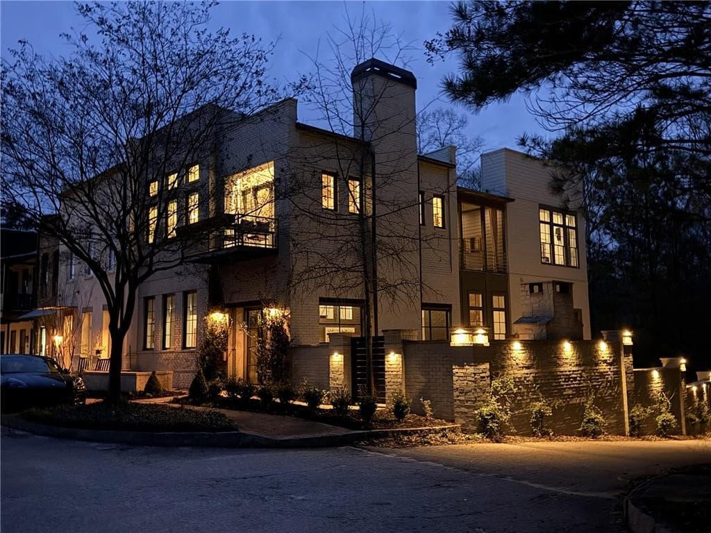 4 bedroom, 6 bathroom, 4,029 sq ft townhouse for sale at 458 Selborne Way, Chattahoochee Hills, GA 30268 — photo 2