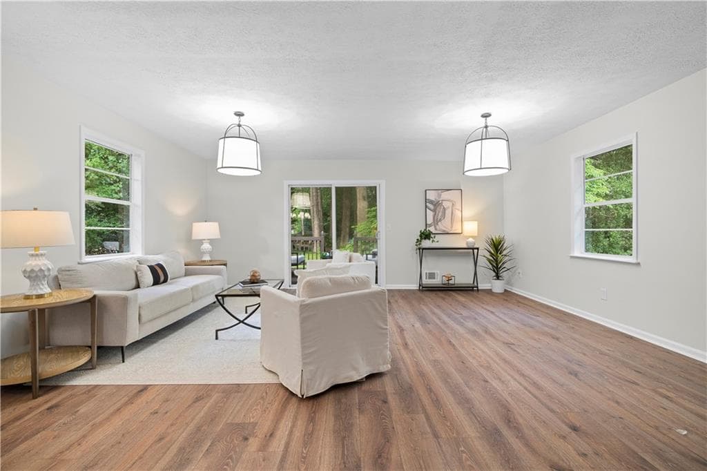 3 bedroom, 2 bathroom, 1,630 sq ft single family residence for sale at 4424 Twin Creek Drive, Kennesaw, GA 30144 — photo 8