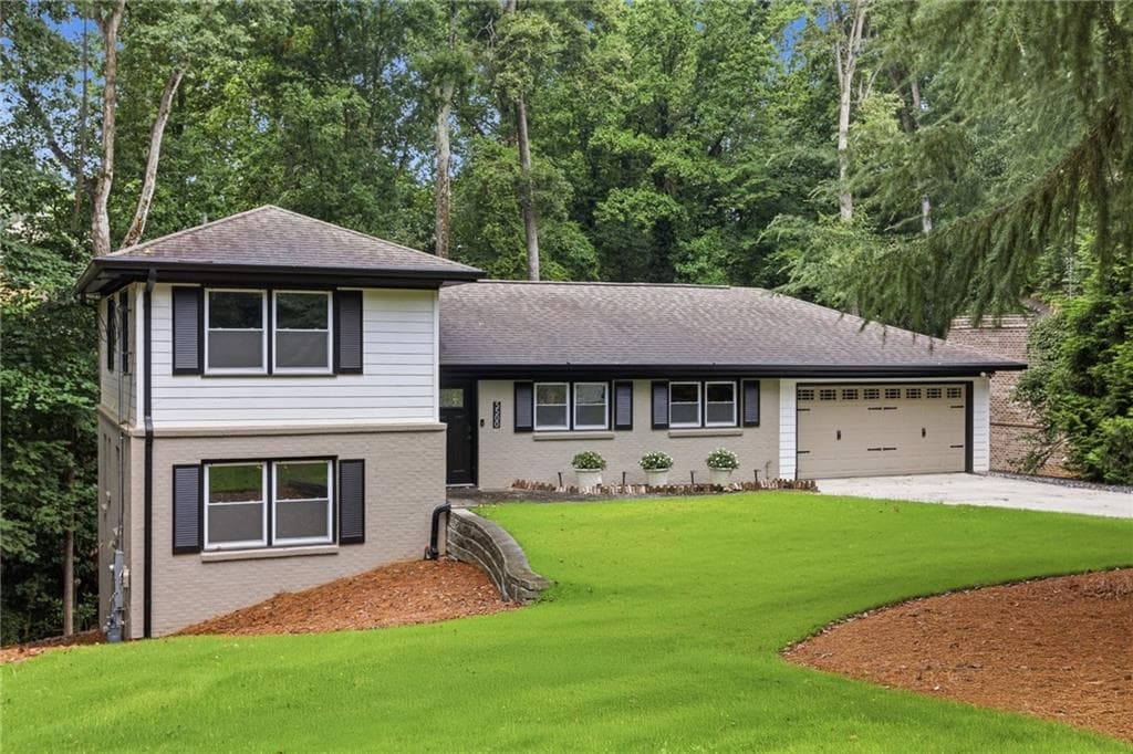 5500 Sherrell Drive, Sandy Springs, GA 30342 — most recent listing photo