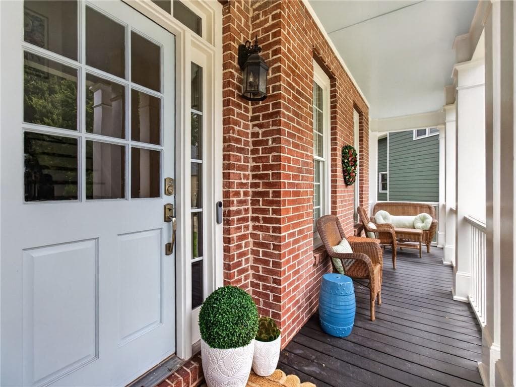 5 bedroom, 4 bathroom, 4,156 sq ft single family residence for sale at 6425 Stream Side Court, Cumming, GA 30041 — photo 5