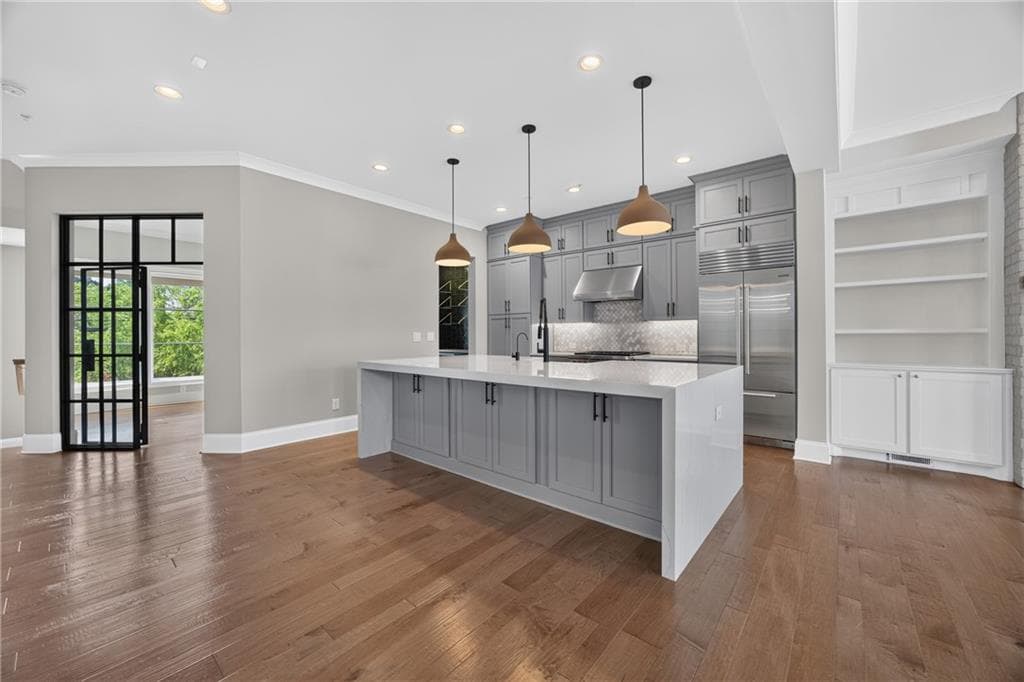 4 bedroom, 5 bathroom townhouse for rent at 124 W Wieuca Road, Sandy Springs, GA 30342 for $8,000 a month — photo 2