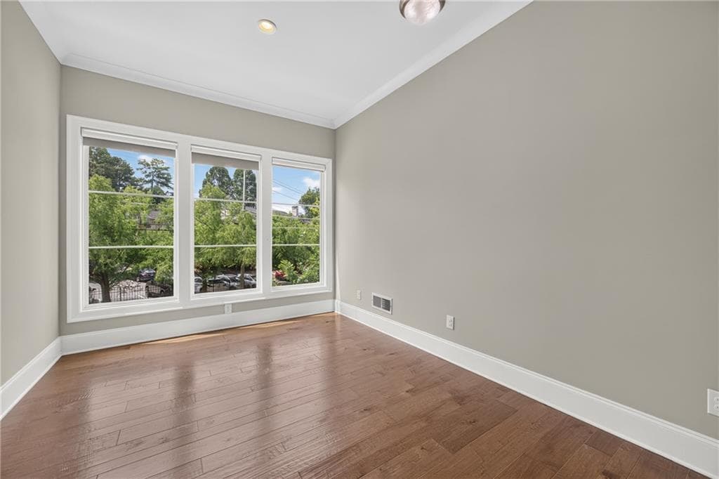 4 bedroom, 5 bathroom townhouse for rent at 124 W Wieuca Road, Sandy Springs, GA 30342 for $8,000 a month — photo 3