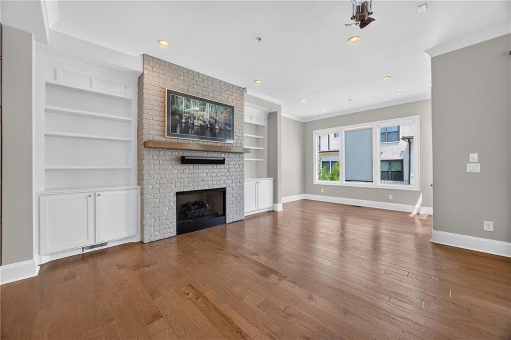 4 bedroom, 5 bathroom townhouse for rent at 124 W Wieuca Road, Sandy Springs, GA 30342 for $8,000 a month — photo 5