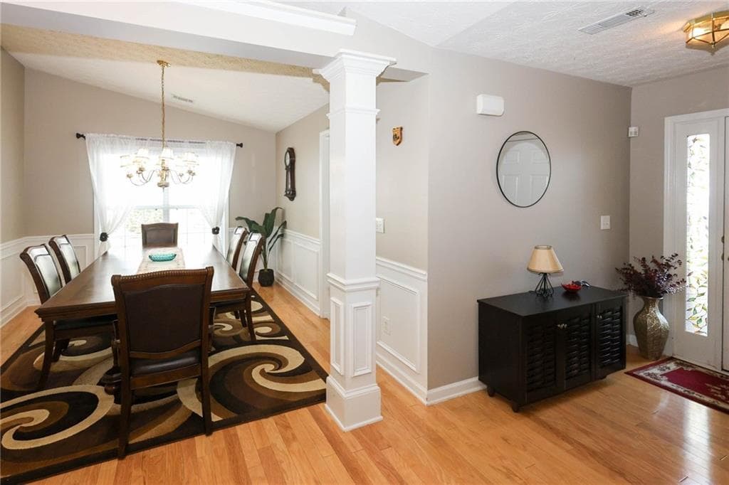 3 bedroom, 2 bathroom, 1,831 sq ft single family residence for sale at 1421 Culverstone Drive, Lawrenceville, GA 30043 — photo 9