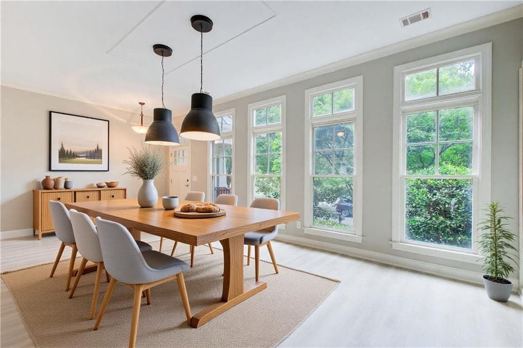 4 bedroom, 3 bathroom, 3,049 sq ft townhouse for sale at 12541 Danesfeld Drive, Milton, GA 30004 — photo 4
