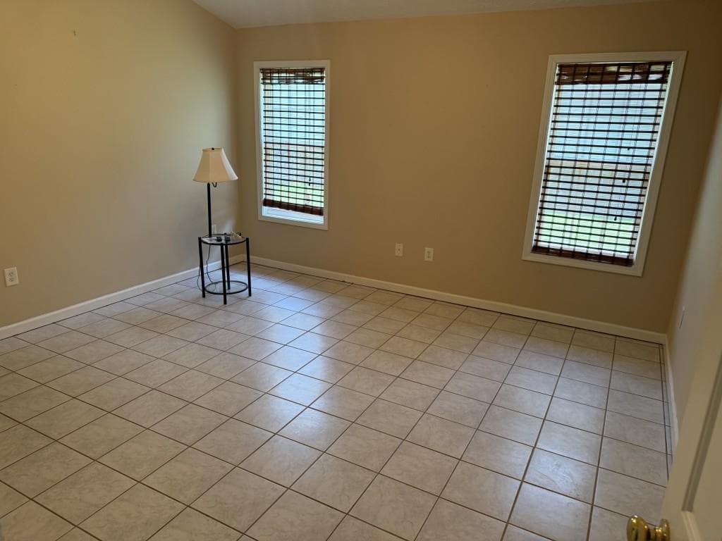 3 bedroom, 2 bathroom, 1,560 sq ft single family residence for rent at 34 Winding Creek Court, Dawsonville, GA 30534 for $2,200 a month — photo 5