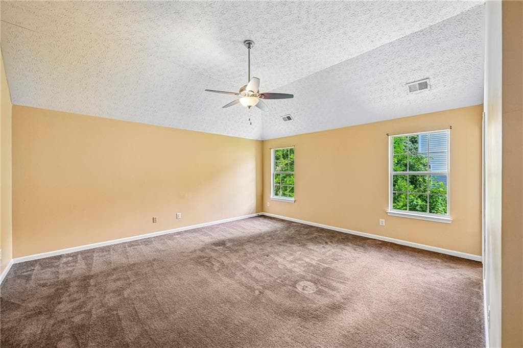 5 bedroom, 2 bathroom, 2,402 sq ft single family residence under contract at 2083 Dylan Court, Ellenwood, GA 30294 — photo 4