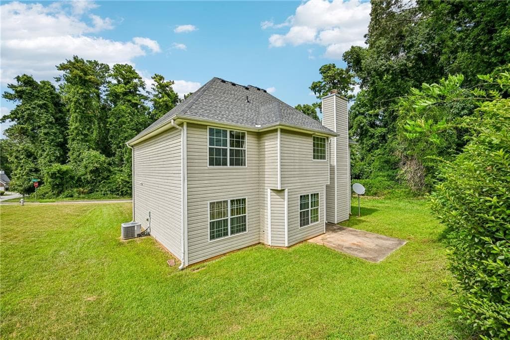 5 bedroom, 2 bathroom, 2,402 sq ft single family residence under contract at 2083 Dylan Court, Ellenwood, GA 30294 — photo 5