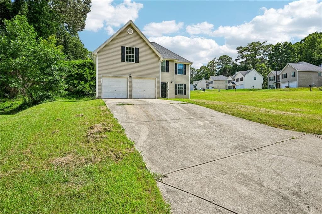 5 bedroom, 2 bathroom, 2,402 sq ft single family residence under contract at 2083 Dylan Court, Ellenwood, GA 30294 — photo 10