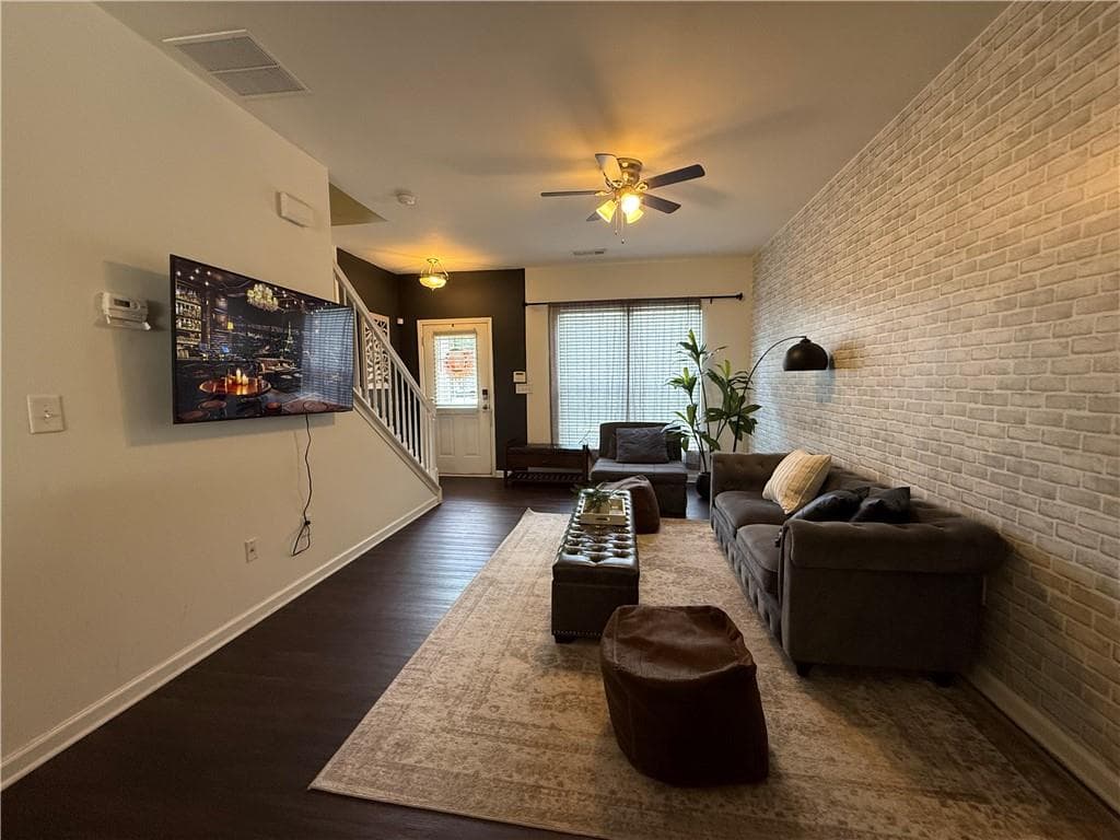 2 bedroom, 3 bathroom, 1,228 sq ft townhouse for rent at 1524 Cove Creek Circle, Norcross, GA 30093 for $2,350 a month — photo 3