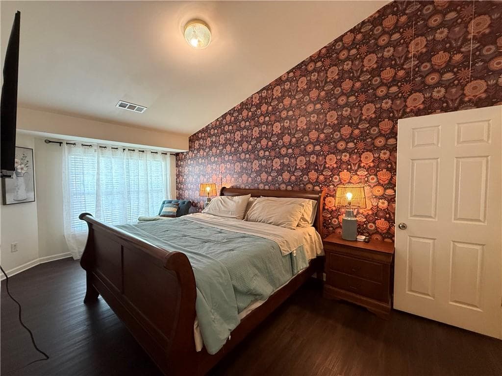 2 bedroom, 3 bathroom, 1,228 sq ft townhouse for rent at 1524 Cove Creek Circle, Norcross, GA 30093 for $2,350 a month — photo 10