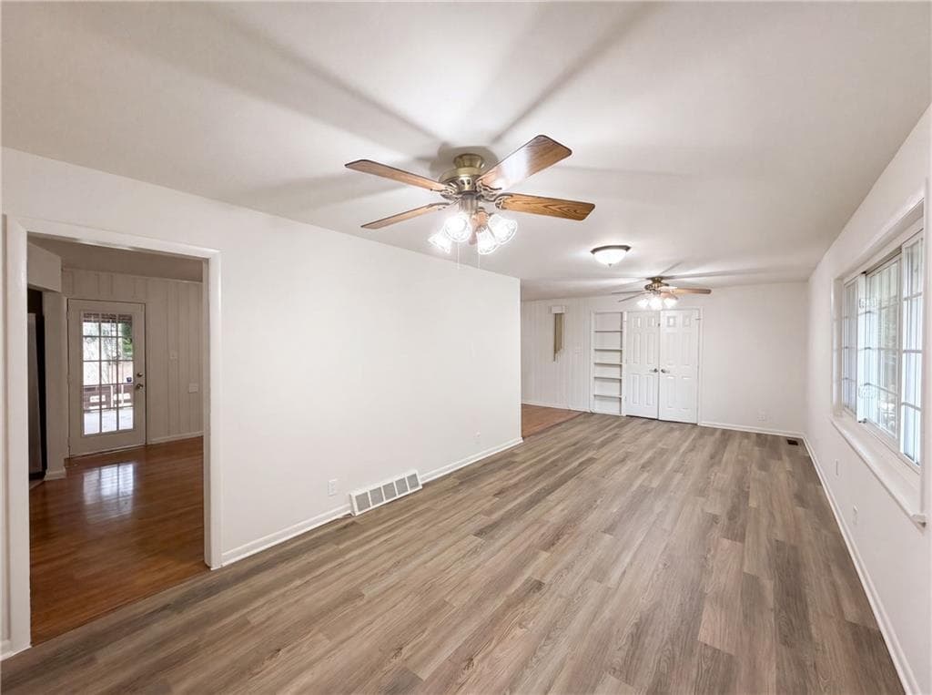 3 bedroom, 2 bathroom, 1,950 sq ft single family residence for sale at 210 Pinewood Lane, Stockbridge, GA 30281 — photo 3