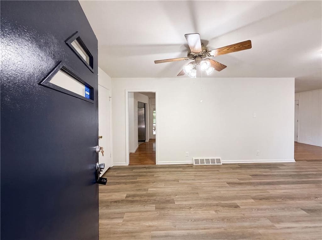 3 bedroom, 2 bathroom, 1,950 sq ft single family residence for sale at 210 Pinewood Lane, Stockbridge, GA 30281 — photo 7