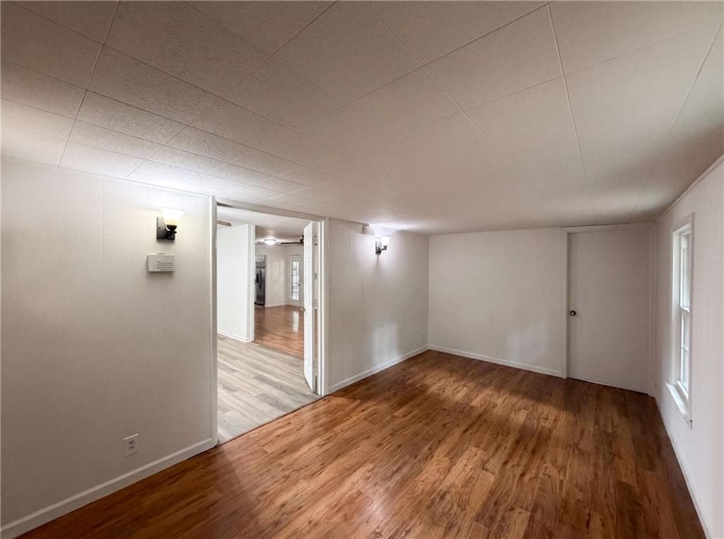 3 bedroom, 2 bathroom, 1,950 sq ft single family residence for sale at 210 Pinewood Lane, Stockbridge, GA 30281 — photo 8