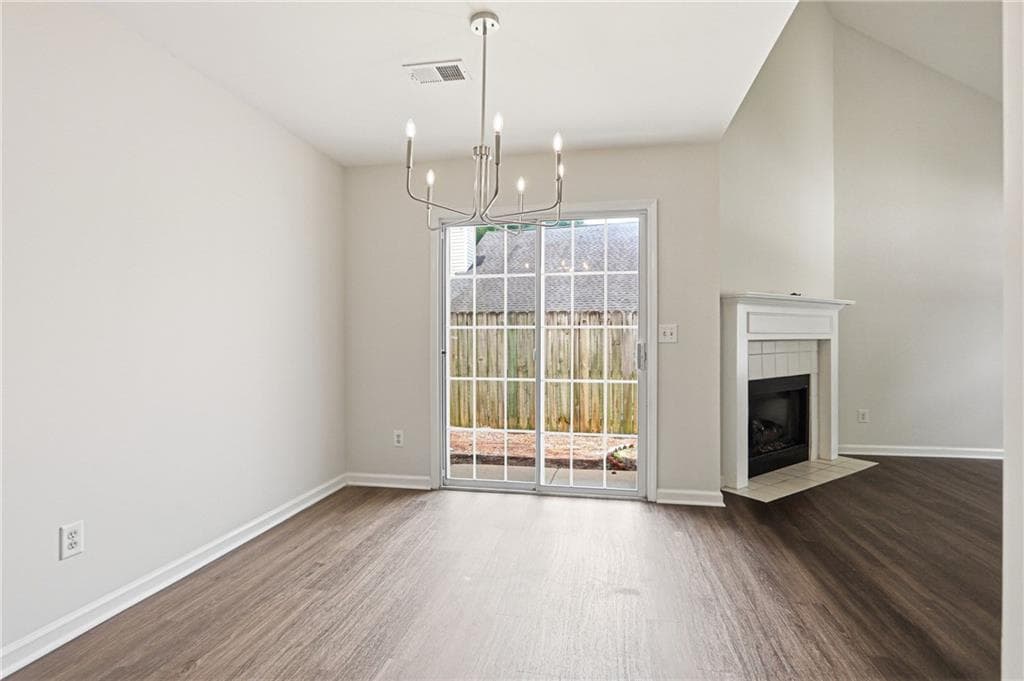 2 bedroom, 2 bathroom, 1,100 sq ft single family residence for sale at 307 Parkview Place, Woodstock, GA 30189 — photo 10
