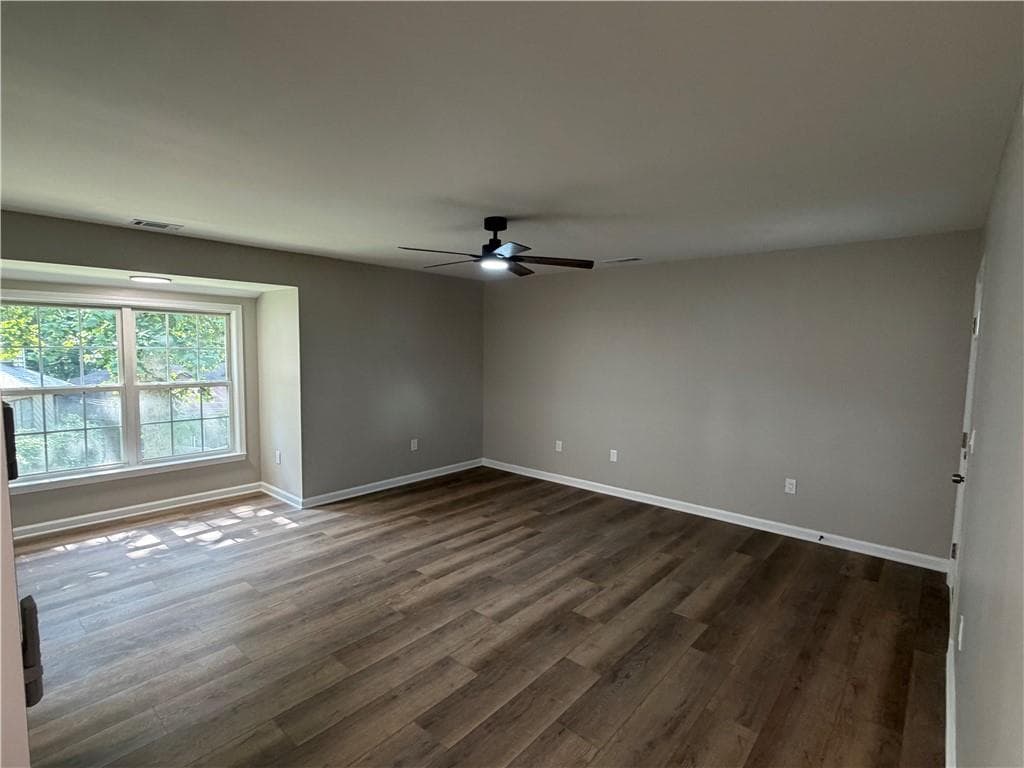 2 bedroom, 2 bathroom duplex for rent at 1286 N Lea Court B, Smyrna, GA 30080 for $1,700 a month — photo 4