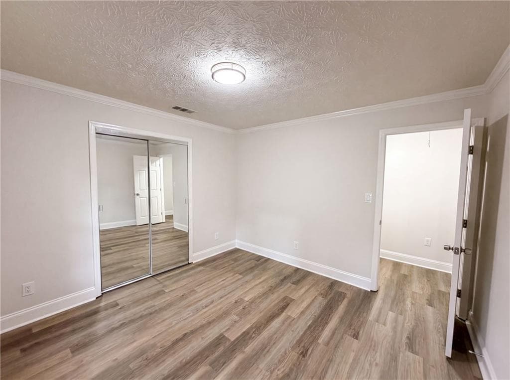 3 bedroom, 1 bathroom, 1,187 sq ft single family residence under contract at 500 Kilcrease Road, Auburn, GA 30011 — photo 8
