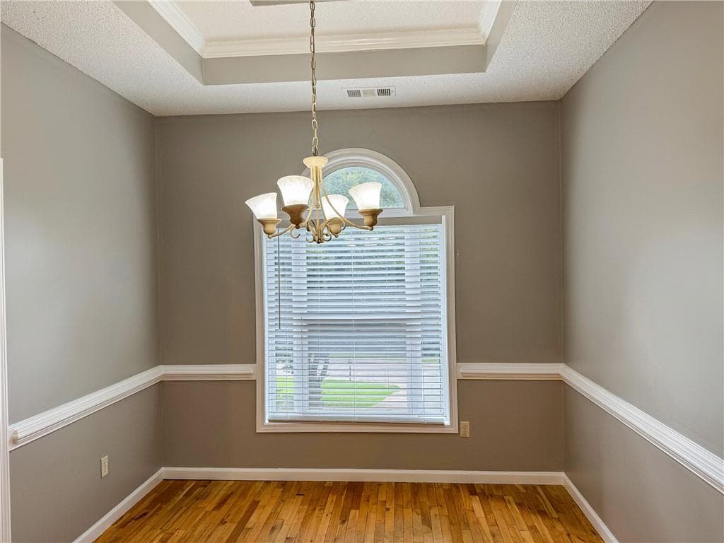 5 bedroom, 4 bathroom, 1,999 sq ft single family residence for sale at 522 Morgan Court, Hampton, GA 30228 — photo 2