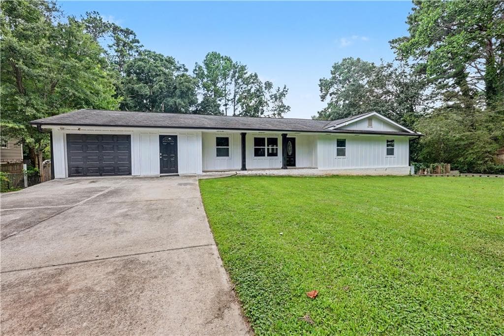 3 bedroom, 2 bathroom, 1,752 sq ft single family residence for sale at 91 Denna Place, Alpharetta, GA 30009 — photo 3