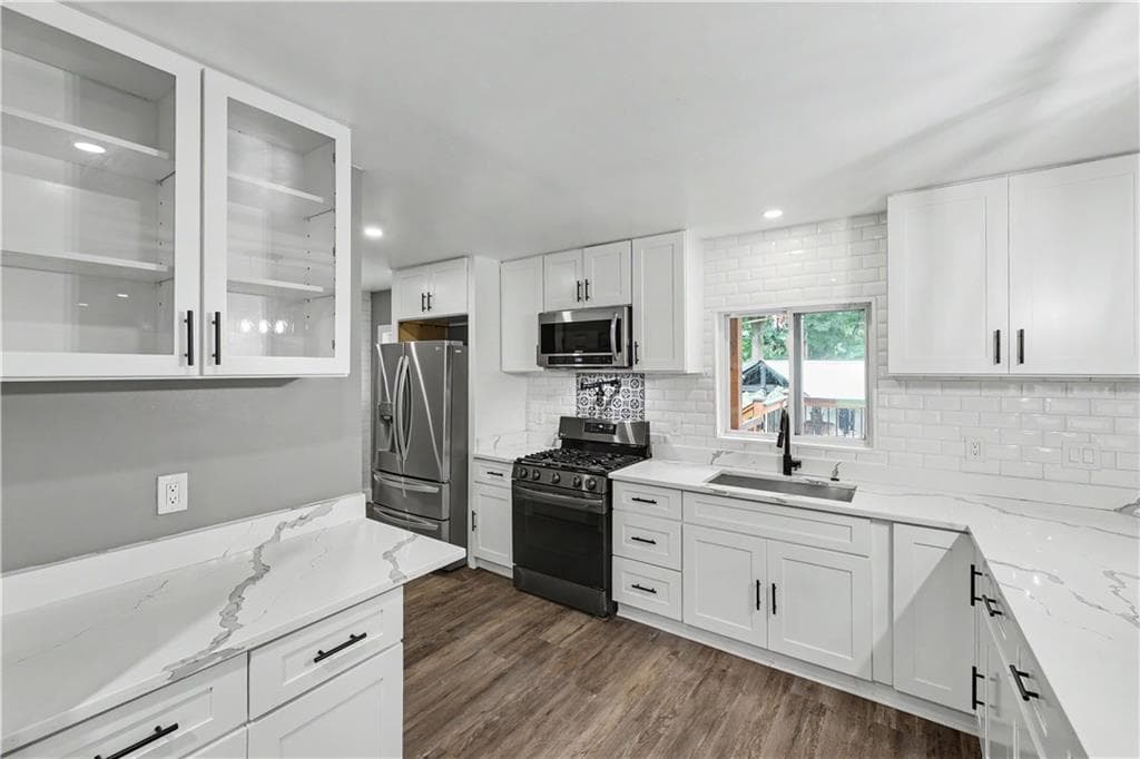 3 bedroom, 2 bathroom, 1,752 sq ft single family residence for sale at 91 Denna Place, Alpharetta, GA 30009 — photo 7