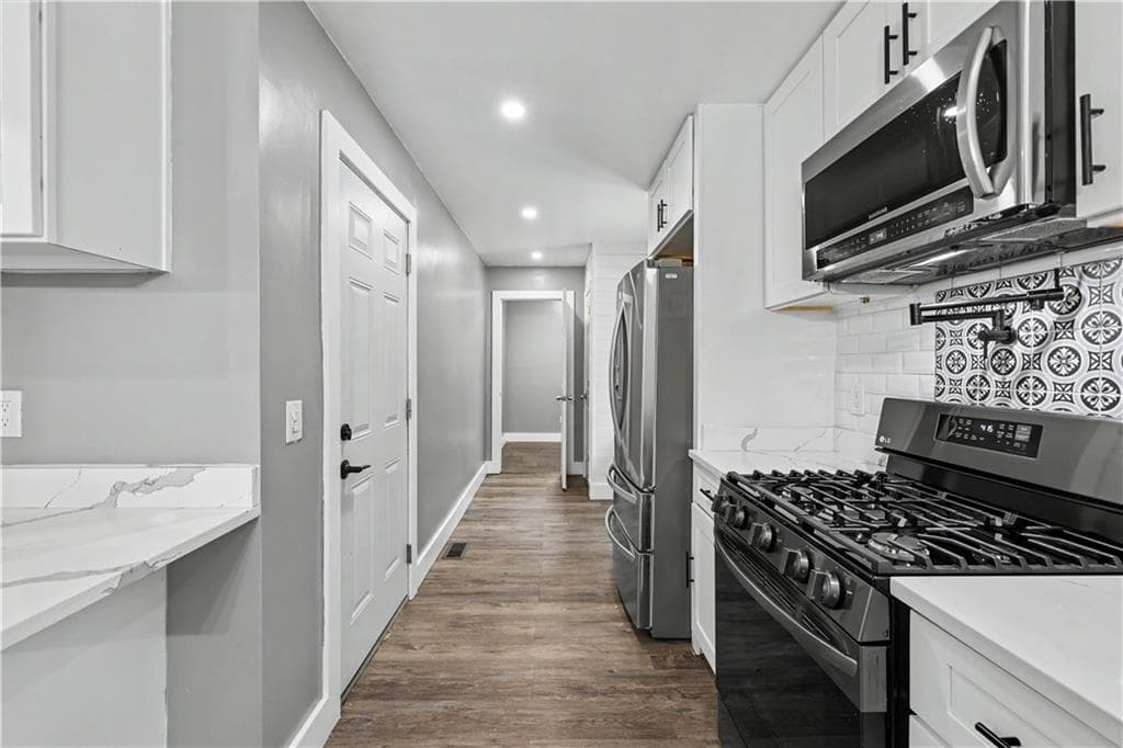 3 bedroom, 2 bathroom, 1,752 sq ft single family residence for sale at 91 Denna Place, Alpharetta, GA 30009 — photo 6